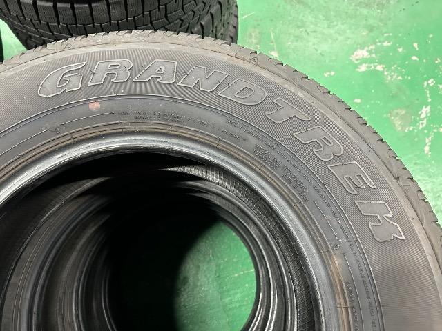 7072075)激安中古乗用タイヤダンロップグランドトレック4本ハイラックスジムニーシエラコモエスクード195/80R15送料無料 < 自動車/バイク 7072075)激安中古乗用タイヤダンロップグランドトレック4本ハイラックスジムニーシエラコモエスクード195/80R15送料無料 < 自動車/バイク