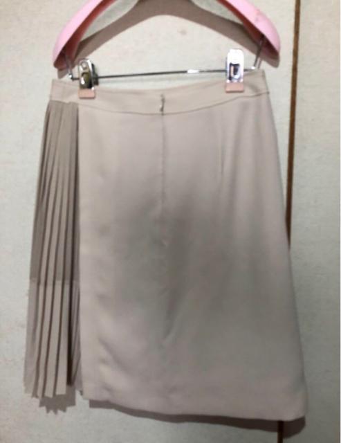 INDIVI インディヴィ サイドプリーツスカート 一度着用のみ クリ済 < ブランド  INDIVI インディヴィ サイドプリーツスカート 一度着用のみ クリ済 < ブランドの