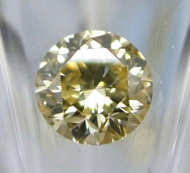 ラウンドカットの天然イエローダイヤモンド0.33ct★3307★a < 女性アクセサリー/時計  ラウンドカットの天然イエローダイヤモンド0.33ct★3307★a  < 女性アクセサリー/時計の