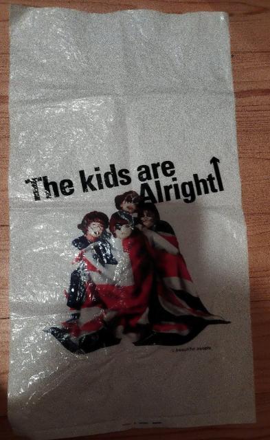 KISS KIDS  ビューティフル・ピープル ショップバッグ 使用感有り 非売品 < 女性ファッション  KISS KIDS  ビューティフル・ピープル ショップバッグ 使用感有り 非売品 < 女性ファッションの
