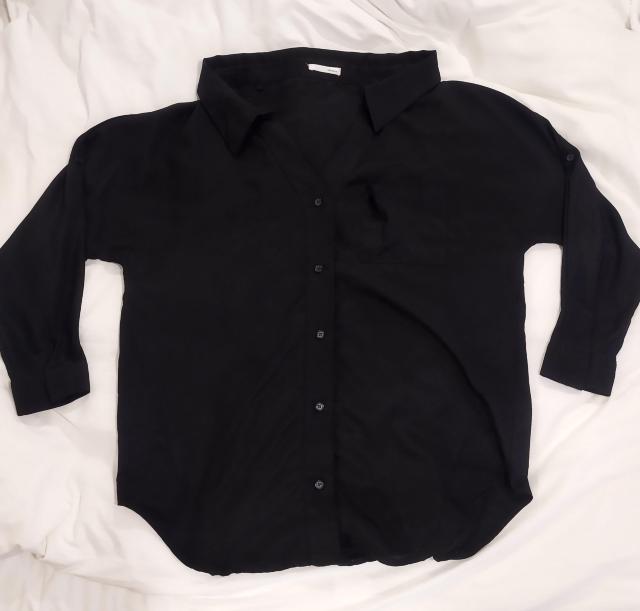 philter 黒 サテン ビック 抜き衿シャツ ボーイフレンドシャツ < 女性ファッション  philter 黒 サテン ビック 抜き衿シャツ ボーイフレンドシャツ < 女性ファッションの