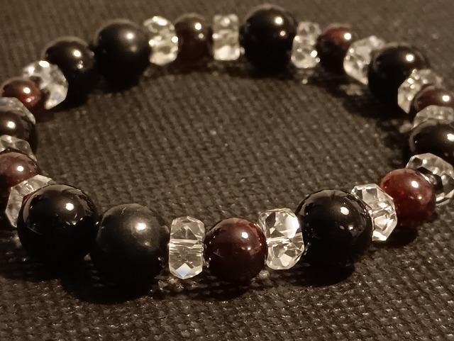 「最強の魔除けブレス」モリオンとガーネット一点限り。 < 女性アクセサリー/時計 「最強の魔除けブレス」モリオンとガーネット一点限り。 < 女性アクセサリー/時計の