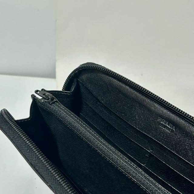 PRADA ナイロン トライアングルロゴ ラウンドファスナー 長財布 ネロ ブラック < ブランド PRADA ナイロン トライアングルロゴ ラウンドファスナー 長財布 ネロ ブラック < ブランドの
