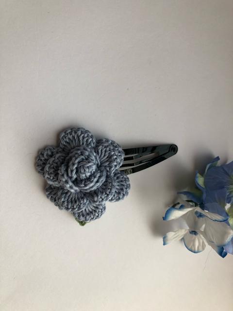ハンドメイド スリーピン パッチンピン 薔薇 ブルー axes好 < 女性ファッション  ハンドメイド スリーピン パッチンピン 薔薇 ブルー axes好 < 女性ファッションの