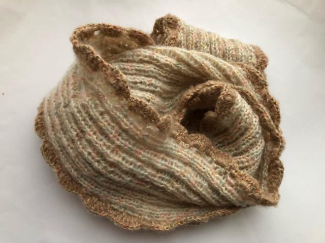 ハンドメイド スヌード ふんわりふわふわモヘア♪ 秋色♪ < 女性ファッション  ハンドメイド スヌード ふんわりふわふわモヘア♪ 秋色♪ < 女性ファッションの