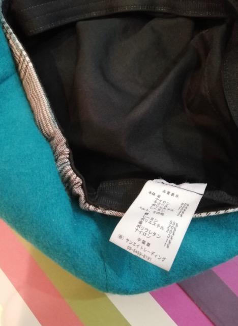 ★特価★新品未使用高級キャンバス帽子ブルー小顔効果ウール毛品薄レアチェック柄ステッチ < 女性ファッション  ★特価★新品未使用高級キャンバス帽子ブルー小顔効果ウール毛品薄レアチェック柄ステッチ < 女性ファッションの