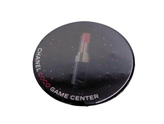 シャネル ノベルティ 缶バッジ 3個セット ブローチ COCO GAME CENTER チャンス 口紅 CHANEL【正規品】 < ブランド シャネル ノベルティ 缶バッジ 3個セット ブローチ COCO GAME CENTER チャンス 口紅 CHANEL【正規品】 < ブランドの
