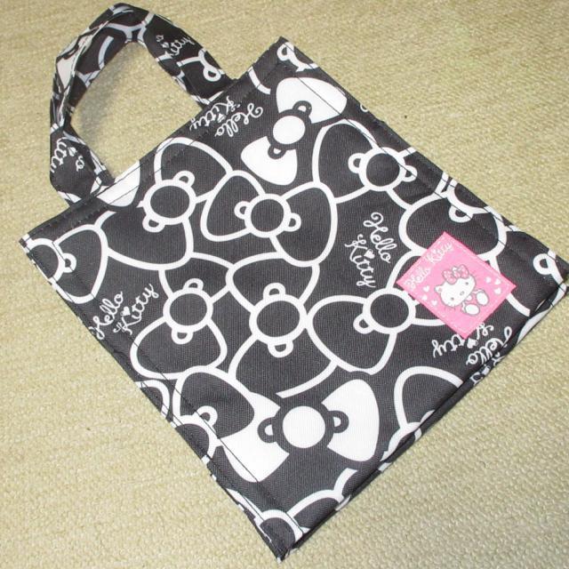 未使用☆ハローキティ*保冷バッグ*エコバッグ*お弁当バッグ(ブラック系) < おもちゃ 未使用☆ハローキティ*保冷バッグ*エコバッグ*お弁当バッグ(ブラック系) < おもちゃの