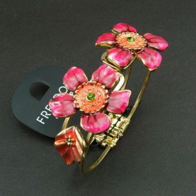 ViFREEDOM of TOPSHOPAeB[NuXbgUKuh   uh 