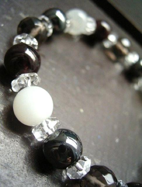 スモーキークォーツxムーンストーンxガーネットxヘマタイト < 女性アクセサリー/時計 スモーキークォーツxムーンストーンxガーネットxヘマタイト < 女性アクセサリー/時計の