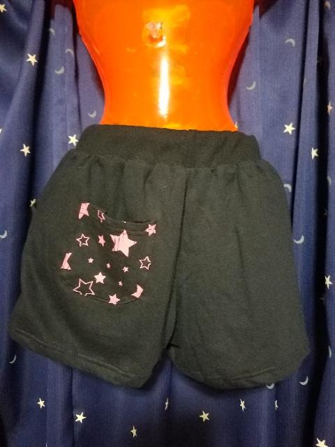 綿素材の黒×星柄ショーパン < 女性ファッション  綿素材の黒×星柄ショーパン < 女性ファッションの