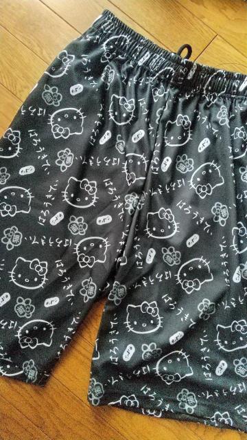 Mサイズ!紳士サイズ!光沢ツルサラ素材!通気性抜群!ポケットありハーフパンツ! < 男性ファッション  Mサイズ!紳士サイズ!光沢ツルサラ素材!通気性抜群!ポケットありハーフパンツ!  < 男性ファッションの