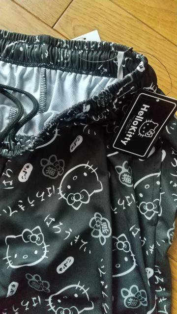 Mサイズ!紳士サイズ!光沢ツルサラ素材!通気性抜群!ポケットありハーフパンツ! < 男性ファッション  Mサイズ!紳士サイズ!光沢ツルサラ素材!通気性抜群!ポケットありハーフパンツ! < 男性ファッションの