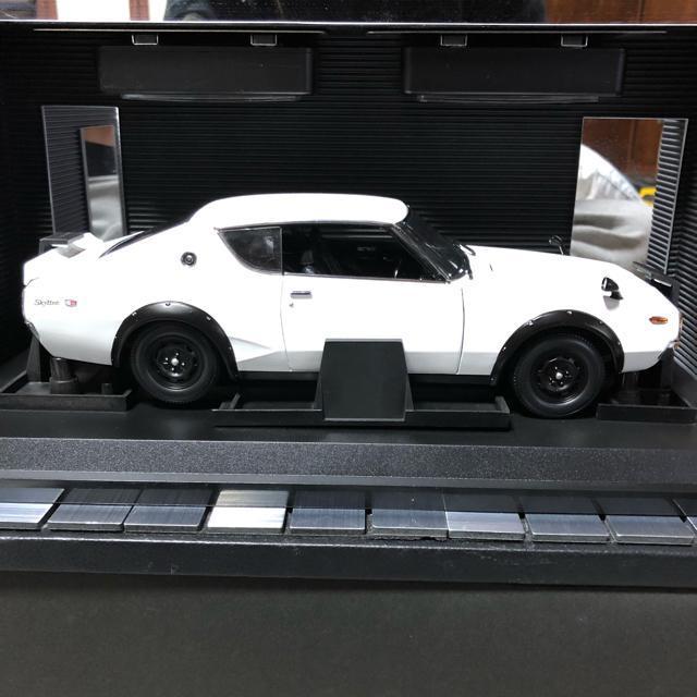 新品未展示品 京商1/18 日産スカイライン2000GT-Rストリート < ホビー  新品未展示品 京商1/18 日産スカイライン2000GT-Rストリート < ホビーの