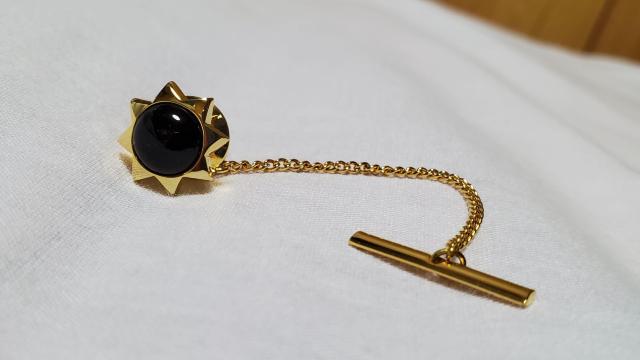 正規未 ジバンシィ クラシックラグジュアリー カボションストーン黒フラワー タイタニック タイピン スター ブローチ ピンバッジ < ブランド  正規未 ジバンシィ クラシックラグジュアリー カボションストーン黒フラワー タイタニック タイピン スター ブローチ ピンバッジ  < ブランドの