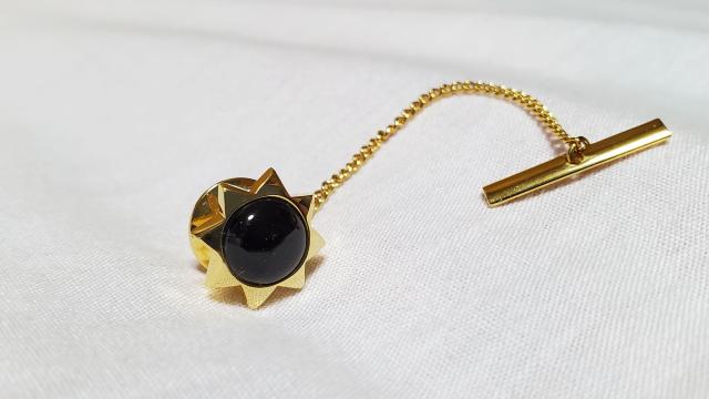 正規未 ジバンシィ クラシックラグジュアリー カボションストーン黒フラワー タイタニック タイピン スター ブローチ ピンバッジ < ブランド  正規未 ジバンシィ クラシックラグジュアリー カボションストーン黒フラワー タイタニック タイピン スター ブローチ ピンバッジ < ブランドの