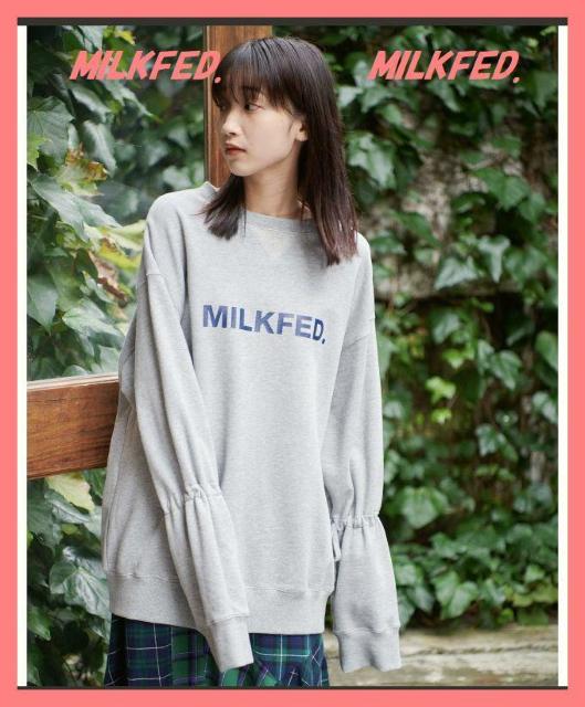☆ミルクフェド☆超美品レア♪完売両面色違いロゴリボン袖ロングスウェット☆ < ブランド ☆ミルクフェド☆超美品レア♪完売両面色違いロゴリボン袖ロングスウェット☆ < ブランドの