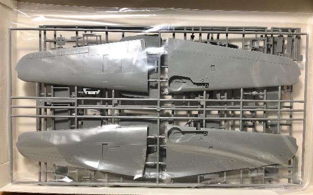 1/32 ハセガワ 川崎 キ61 三式戦闘機 飛燕 T型丙 (初回特典 小林照彦大尉 付き) < ホビー  1/32 ハセガワ 川崎 キ61 三式戦闘機 飛燕 T型丙 (初回特典 小林照彦大尉 付き) < ホビーの