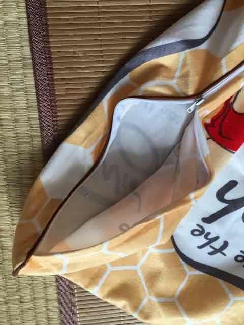 ディズニー・プーさん&ハニカム柄クッションカバー < アニメ/コミック/キャラクター ディズニー・プーさん&ハニカム柄クッションカバー < アニメ/コミック/キャラクターの