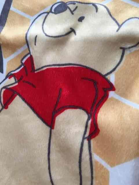 ディズニー・プーさん&ハニカム柄クッションカバー < アニメ/コミック/キャラクター ディズニー・プーさん&ハニカム柄クッションカバー < アニメ/コミック/キャラクターの