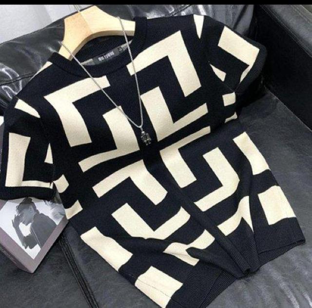 サイズL 半袖 サマーニットTシャツ  春夏  幾何学 ラインデザイン L < 男性ファッション  サイズL 半袖 サマーニットTシャツ  春夏  幾何学 ラインデザイン L < 男性ファッションの