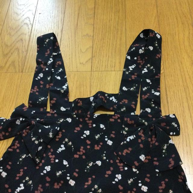 小花柄エプロン   リボン フリル 予備ボタン付き  U134 < インテリア/ライフ  小花柄エプロン   リボン フリル 予備ボタン付き  U134 < インテリア/ライフの