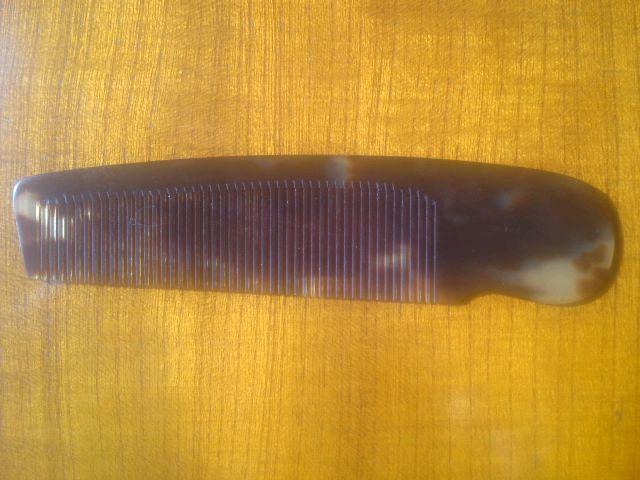 ★鼈甲の櫛で男女兼用の美品です☆ < 男性ファッション  ★鼈甲の櫛で男女兼用の美品です☆  < 男性ファッションの