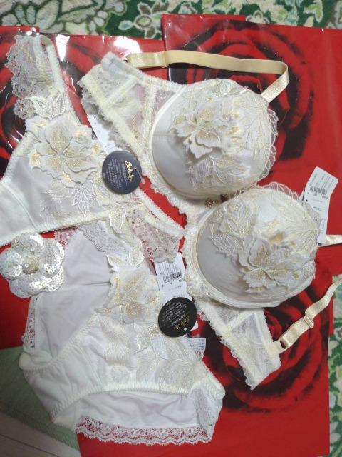 salute/サルート/店舗限定/58G/人肌のエロス/ルノアール/ルノワール/G65/ソング/ノーマル < 女性ファッション  salute/サルート/店舗限定/58G/人肌のエロス/ルノアール/ルノワール/G65/ソング/ノーマル < 女性ファッションの