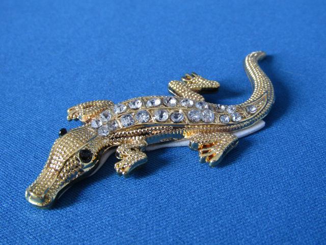 ●クロコダイル ワニ 豪華ラインストーン風 GOLD メタル製 エンブレム!● < 自動車/バイク ●クロコダイル ワニ 豪華ラインストーン風 GOLD メタル製 エンブレム!● < 自動車/バイク
