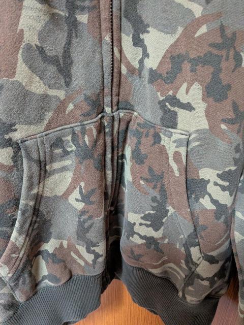 ∞ 迷彩柄のパーカー < 男性ファッション  ∞ 迷彩柄のパーカー < 男性ファッションの