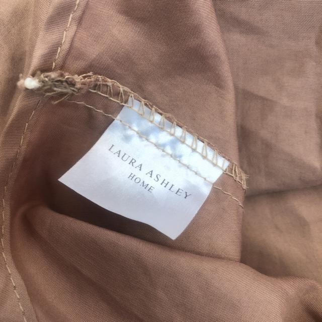  LAURA ASHLEY GRobO  uh 