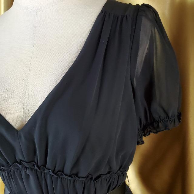 ★レストローズ★めちゃ素敵!!花柄刺!ひざ丈ワンピース★M★ < ブランド ★レストローズ★めちゃ素敵!!花柄刺!ひざ丈ワンピース★M★ < ブランドの