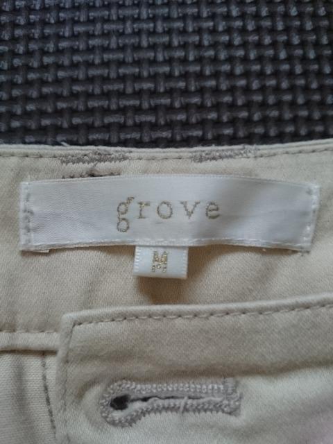 grove グローブ☆チノ クロップドパンツ★綿パンツ☆ベージュ★8分丈☆ < ブランド  grove グローブ☆チノ クロップドパンツ★綿パンツ☆ベージュ★8分丈☆ < ブランドの