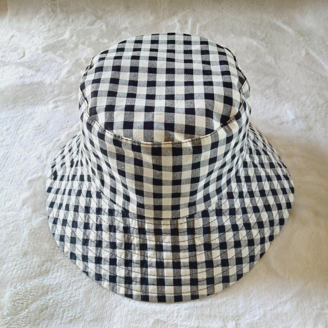 ★2wayリバーシブル便利☆黒ブラック無地×ギンガムチェック柄アイボリー黒☆お洒落可愛い♪綿コットン帽子バケットハット★小顔効果 < 男性ファッション  ★2wayリバーシブル便利☆黒ブラック無地×ギンガムチェック柄アイボリー黒☆お洒落可愛い♪綿コットン帽子バケットハット★小顔効果 < 男性ファッションの