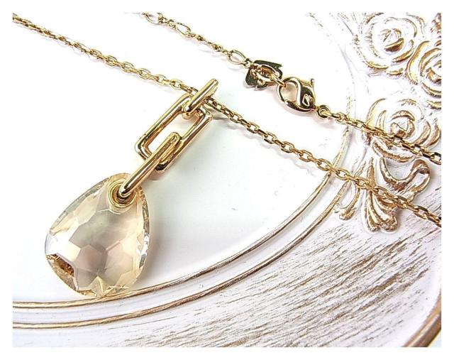 KiSWAROVSKI@XtXL[NX^lbNX