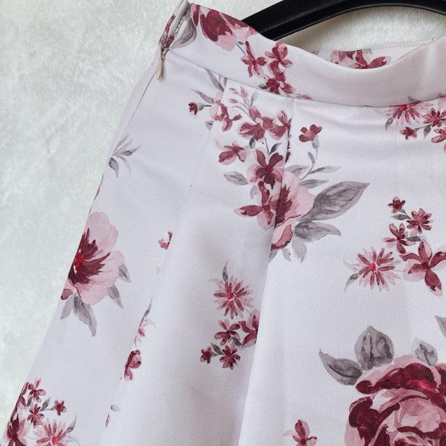 花柄 フレア スカート ひざ丈 M フェミニン オフィスカジュアル くすみピンク N2m < ブランド 花柄 フレア スカート ひざ丈 M フェミニン オフィスカジュアル くすみピンク N2m < ブランドの