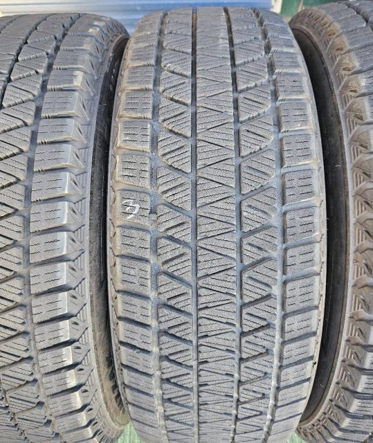 バリ溝!年式19 BRIDGESTONE BLIZZAK DM-V3  17インチスタッドレスタイヤ225/65R17 102Q < 自動車/バイク バリ溝!年式19 BRIDGESTONE BLIZZAK DM-V3  17インチスタッドレスタイヤ225/65R17 102Q < 自動車/バイク