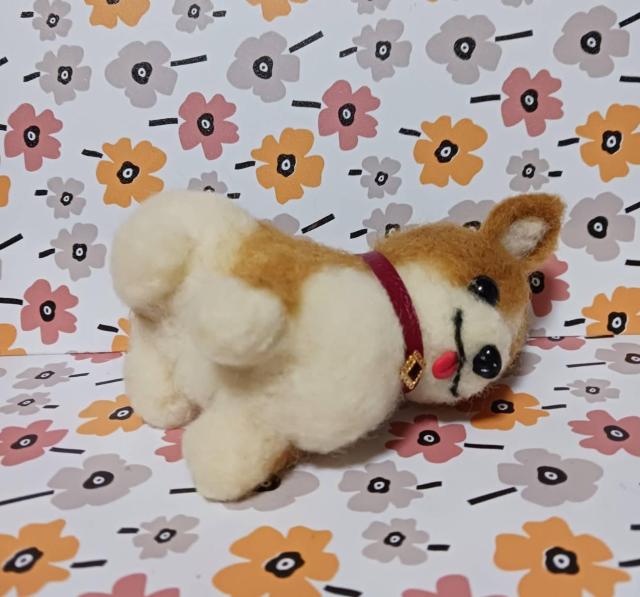 羊毛フェルト お尻の可愛いコーギー 餌・骨付き < ペット/手芸/園芸 羊毛フェルト お尻の可愛いコーギー 餌・骨付き < ペット/手芸/園芸の