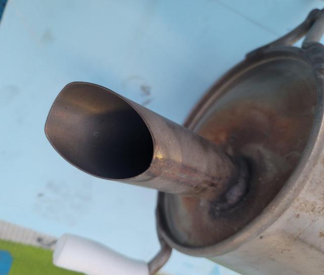 スズキ 純正 スイフト ZC72S リアマフラーです。純正番号14300-71L00 < 自動車/バイク スズキ 純正 スイフト ZC72S リアマフラーです。純正番号14300-71L00 < 自動車/バイク