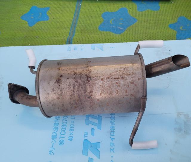 スズキ 純正 スイフト ZC72S リアマフラーです。純正番号14300-71L00 < 自動車/バイク スズキ 純正 スイフト ZC72S リアマフラーです。純正番号14300-71L00 < 自動車/バイク