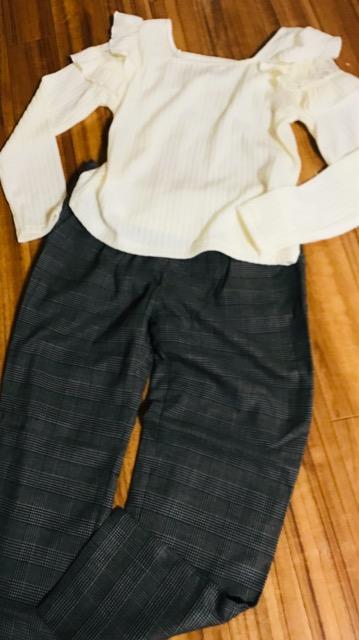 ☆新品☆薄手ニットセーター☆グレーチェックパンツ☆2点セット < 女性ファッション  ☆新品☆薄手ニットセーター☆グレーチェックパンツ☆2点セット  < 女性ファッションの