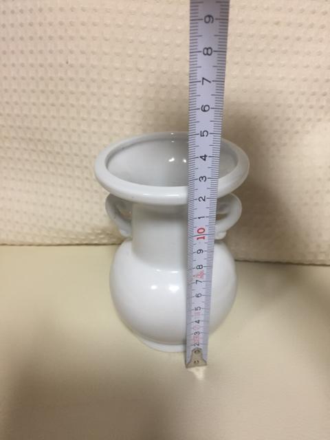 838.陶器の白花瓶☆小型 < インテリア/ライフ  838.陶器の白花瓶☆小型 < インテリア/ライフの