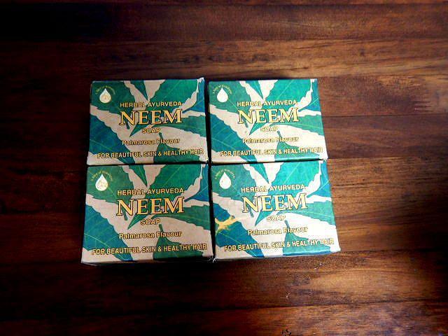 ★ネパール アーユルヴェーダ ハーバル ソープ ニーム 石鹸 4個セット 未使用品 < 香水/コスメ/ネイル  ★ネパール アーユルヴェーダ ハーバル ソープ ニーム 石鹸 4個セット 未使用品  < 香水/コスメ/ネイルの