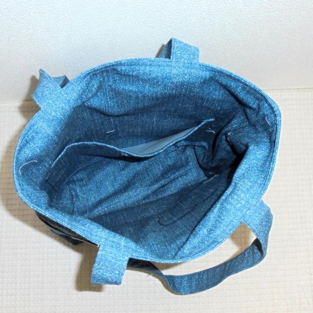 ◆スクエアベーシックトートバッグ◆Beach Bums◆ビーチまったり犬×ブルー地 < 女性ファッション  ◆スクエアベーシックトートバッグ◆Beach Bums◆ビーチまったり犬×ブルー地 < 女性ファッションの