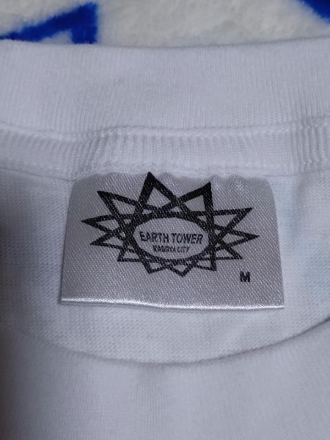 藤井フミヤ 愛・地球博 大地の塔 Tシャツ < タレントグッズ 藤井フミヤ 愛・地球博 大地の塔 Tシャツ < タレントグッズの