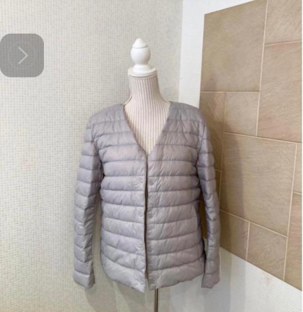 ダウン90% 薄手ダウンジャケット ボタン1つで丸首からV首に グレー < 女性ファッション ダウン90% 薄手ダウンジャケット ボタン1つで丸首からV首に グレー < 女性ファッションの