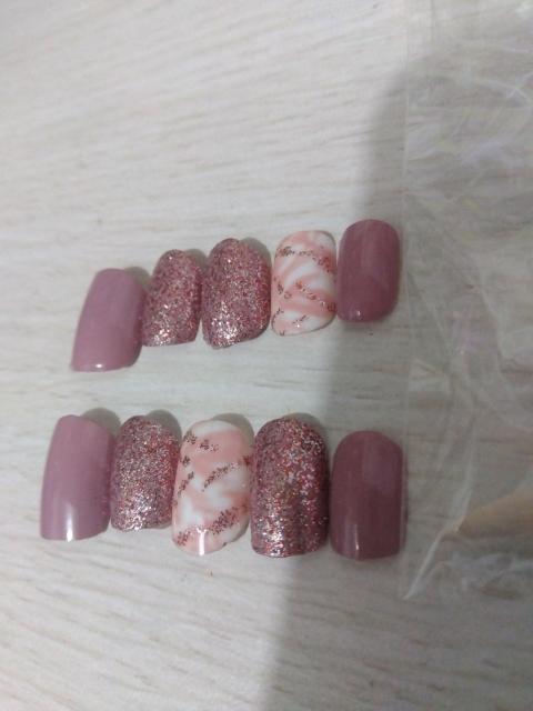 ジェルネイルチップ 3種類 うさぎ ラメ ピンク 付け爪 粘着テープ付き < 香水/コスメ/ネイル  ジェルネイルチップ 3種類 うさぎ ラメ ピンク 付け爪 粘着テープ付き < 香水/コスメ/ネイルの