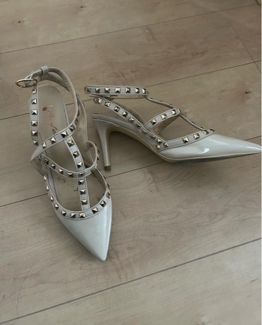 スタッズパンプス < 女性ファッション スタッズパンプス < 女性ファッションの