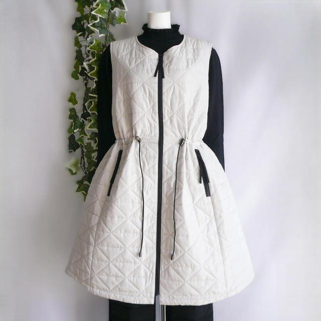 新品 a012 M 上質 キルティング ロングジレ ライトグレー 秋冬 レディース 配色ジップ 大人 きれいめ 上品 高級感 < 女性ファッション 新品 a012 M 上質 キルティング ロングジレ ライトグレー 秋冬 レディース 配色ジップ 大人 きれいめ 上品 高級感 < 女性ファッションの