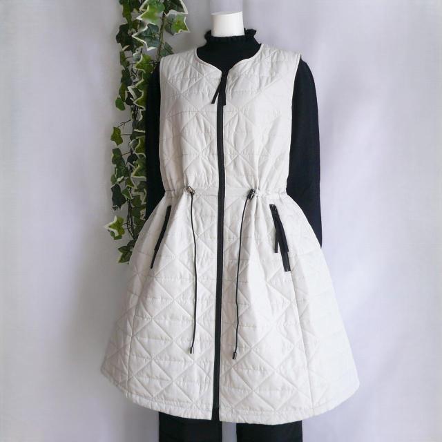 新品 a012 M 上質 キルティング ロングジレ ライトグレー 秋冬 レディース 配色ジップ 大人 きれいめ 上品 高級感 < 女性ファッション 新品 a012 M 上質 キルティング ロングジレ ライトグレー 秋冬 レディース 配色ジップ 大人 きれいめ 上品 高級感 < 女性ファッションの